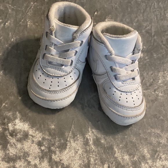 Infant Air Forces - Picture 4 of 5